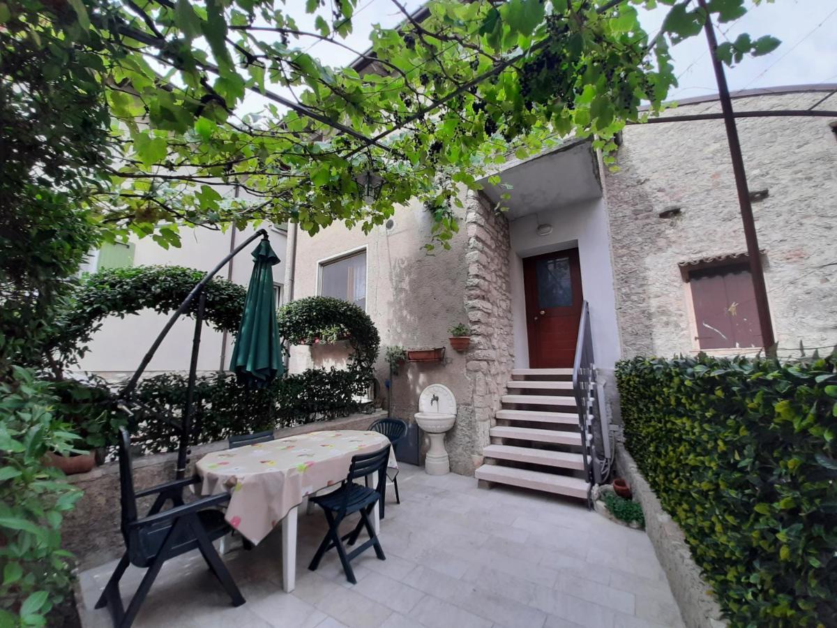 Casa Angelo Villa Torri Del Benaco Exteriör bild
